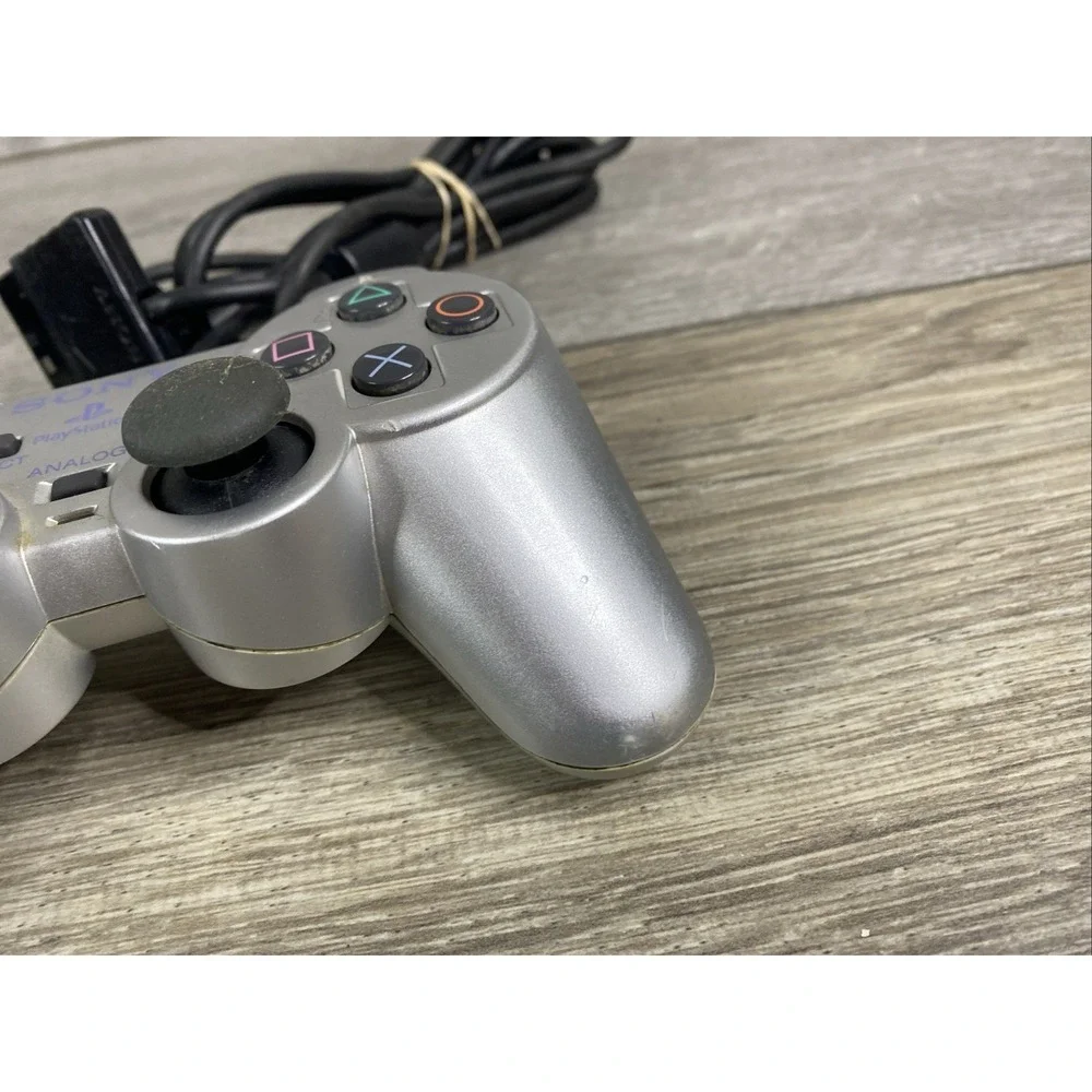 Satin Silver DualShock 2 for PlayStation 2 Tested